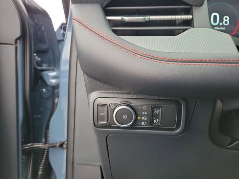 New 2026 Ford Explorer ST-Line w/ ST-Line Street Pack image 21