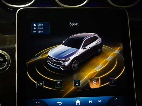 New 2026 Mercedes-Benz GLC 300 4MATIC image 25