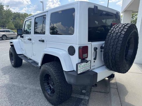 Used 2012 Jeep Wrangler Unlimited Sahara AWD/4WD image 43