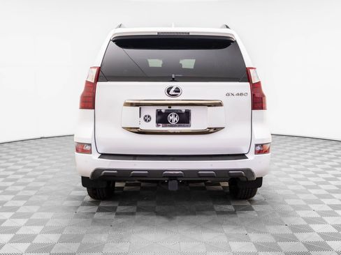 Used 2022 Lexus GX 460 image 4