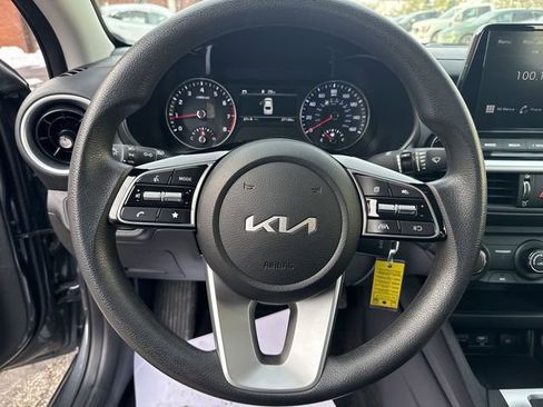 Used 2024 Kia Forte LXS w/ LXS Technology Package image 13