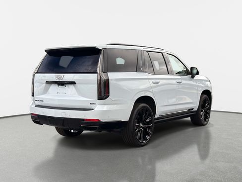 Used 2026 Cadillac Escalade Platinum Sport w/ LPO, ONYX Package AWD/4WD image 3