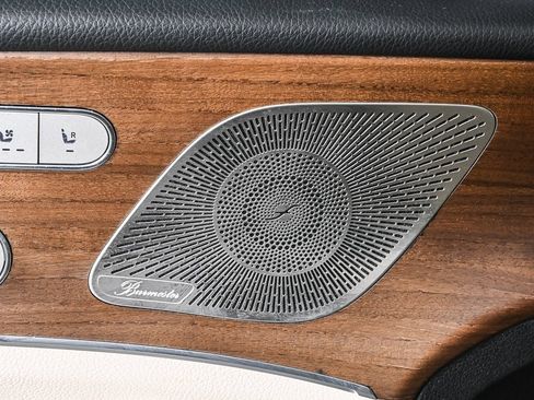 Used 2022 Mercedes-Benz GLS 450 4MATIC image 7