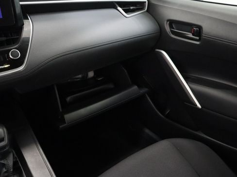 Certified 2026 Toyota Corolla Cross LE FWD image 22
