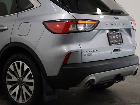Used 2021 Ford Escape Titanium w/ Class II Trailer Tow Package image 10