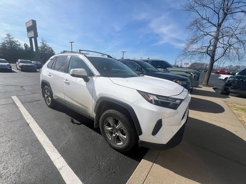 Used 2023 Toyota RAV4 XLE w/ Convenience Package AWD/4WD image 1