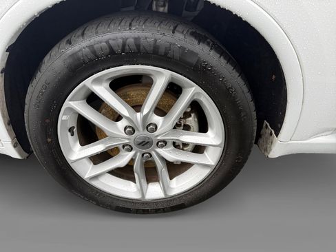 Used 2024 Dodge Durango GT image 9