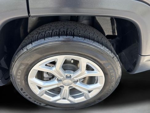 Used 2024 Jeep Compass Sport AWD/4WD image 34