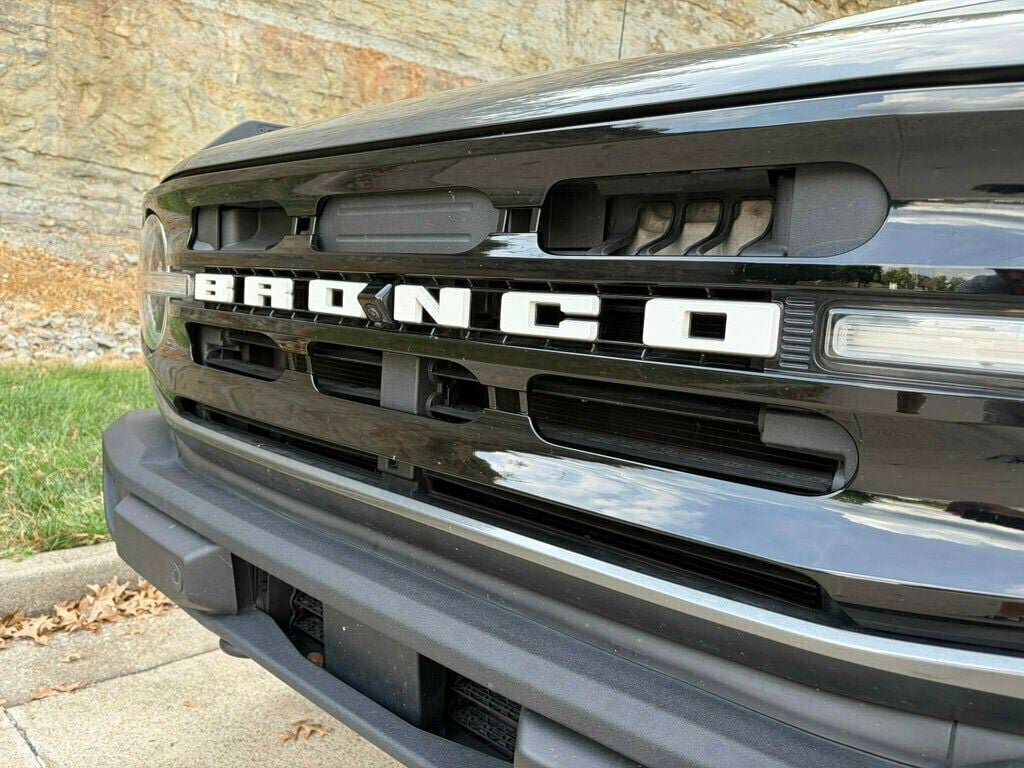 Used 2022 Ford Bronco Outer Banks AWD/4WD image 21