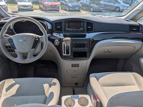Used 2017 Nissan Quest SV FWD image 11