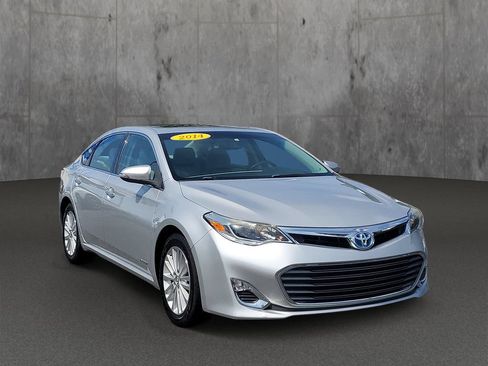 Used 2014 Toyota Avalon XLE Premium FWD image 1