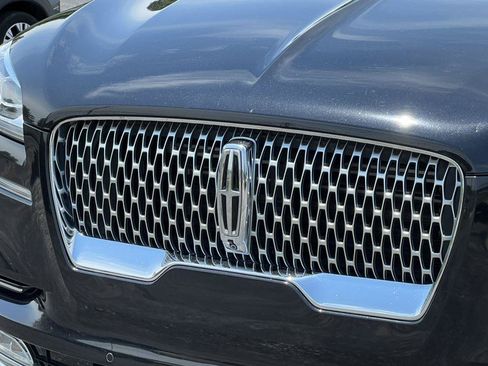 Used 2022 Lincoln Aviator Reserve w/ Equipment Group 201A AWD/4WD image 37