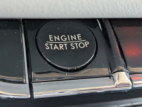 Certified 2025 Lincoln Aviator Reserve image 33