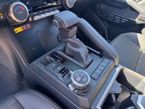 New 2026 Toyota 4Runner TRD Off-Road Premium AWD/4WD image 14