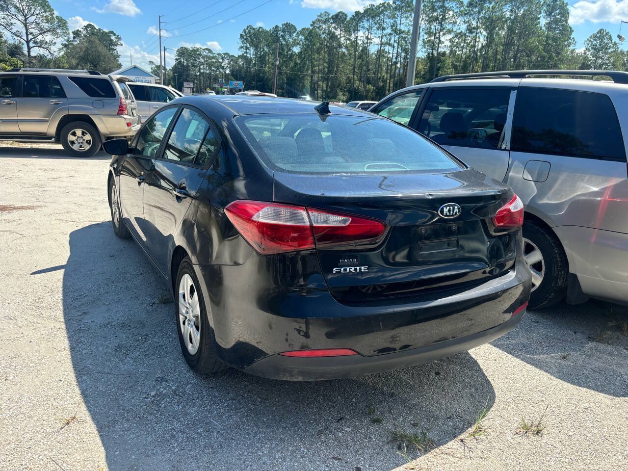 Used 2015 Kia Forte LX FWD image 17