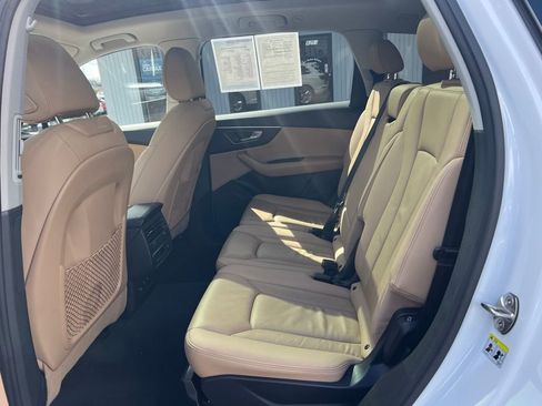 Used 2023 Audi Q7 3.0T Premium image 14