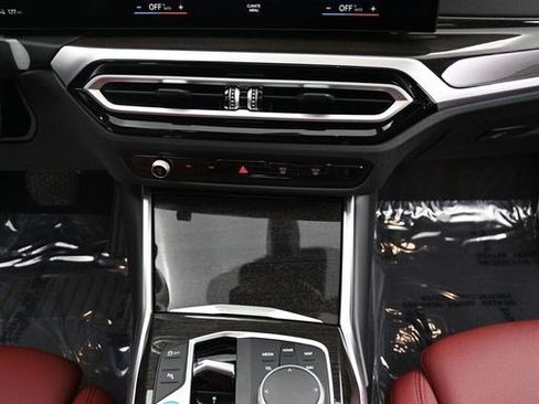 Used 2023 BMW i4 eDrive35 RWD image 13