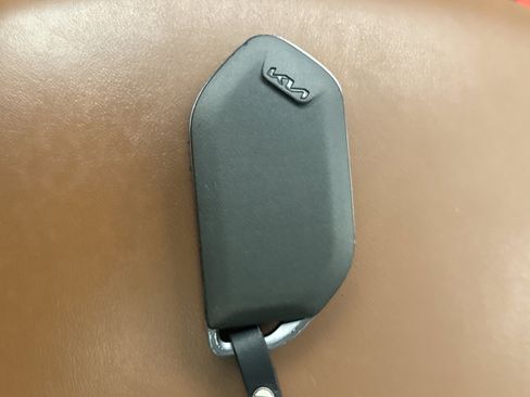 Used 2023 Kia Telluride EX X-Line image 10