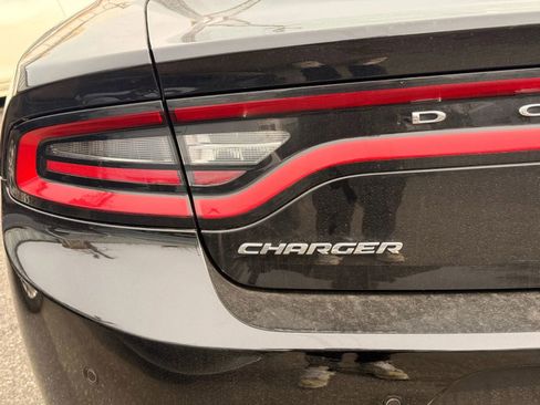 Used 2023 Dodge Charger SXT image 33