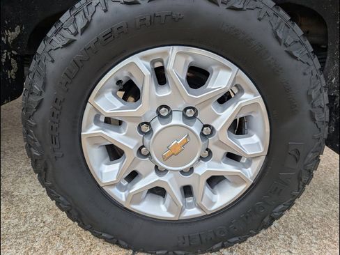 Used 2022 Chevrolet Silverado 2500 LT w/ Convenience Package AWD/4WD image 25