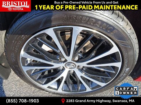 Used 2018 Toyota Camry SE w/ Moonroof Package image 12