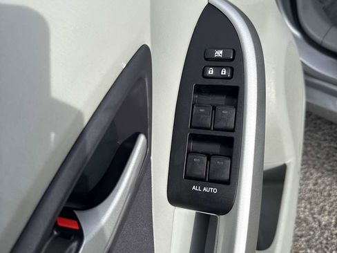 Used 2011 Toyota Prius Two FWD image 7