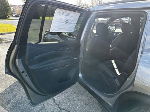 New 2026 Chevrolet Traverse LT w/ Sun and Wheel Package image 19