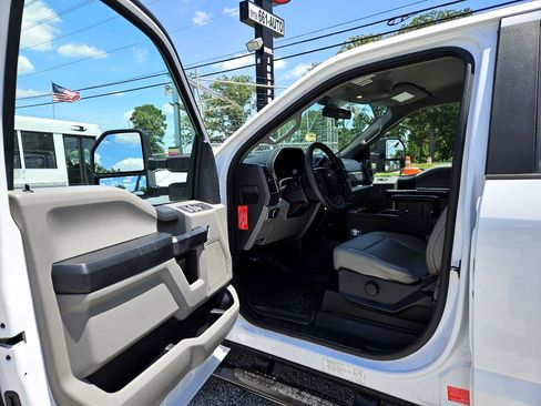 Used 2017 Ford F350 XL image 15