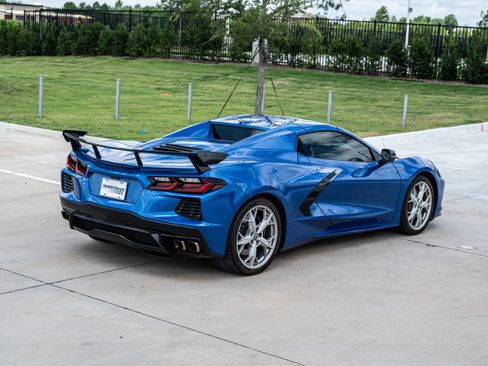 Used 2022 Chevrolet Corvette Stingray Premium Conv w/ Z51 Performance Package RWD image 11