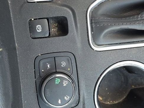 Used 2023 Chevrolet Traverse LT w/ LT Premium Package image 10