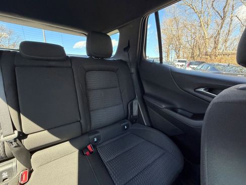 Used 2025 Chevrolet Equinox LT image 36