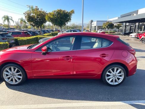 Used 2017 MAZDA MAZDA3 Grand Touring w/ Premium Equipment Package FWD image 8