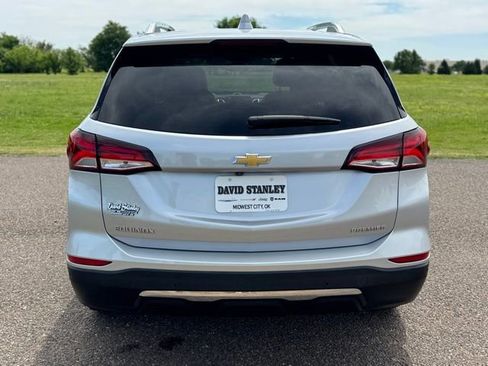 Used 2022 Chevrolet Equinox Premier FWD image 5