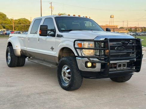 Used 2012 Ford F350 Lariat w/ Lariat Ultimate Pkg AWD/4WD image 3