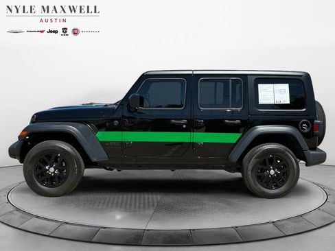 Used 2023 Jeep Wrangler Sport S image 13