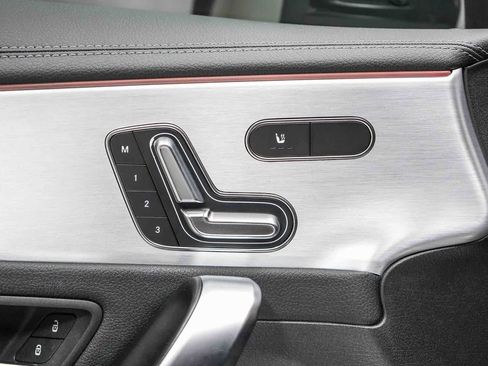 Certified 2022 Mercedes-Benz CLA 250 image 28