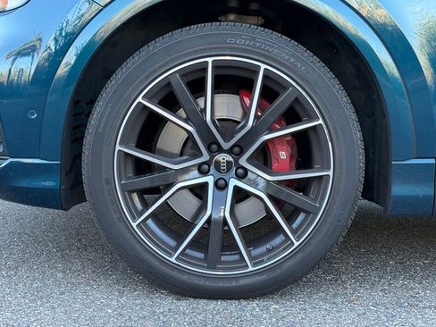 Used 2022 Audi SQ8 Prestige w/ Prestige Package image 46