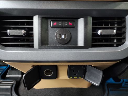 Used 2024 Ford F250 Lariat w/ Lariat Ultimate Package image 45