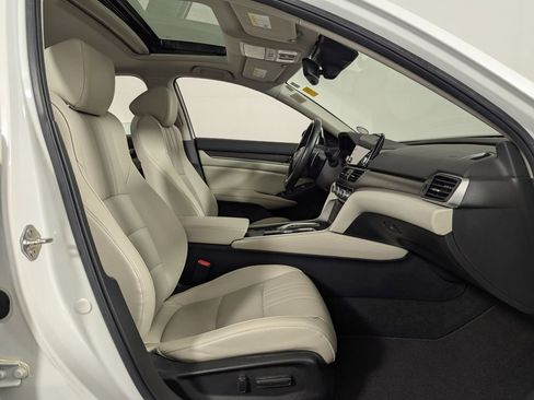 Used 2019 Honda Accord EX-L image 34