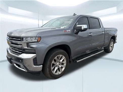 Used 2020 Chevrolet Silverado 1500 LTZ w/ LTZ Premium Package AWD/4WD image 4