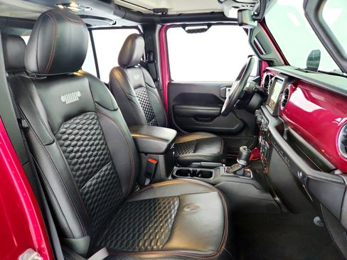 Used 2021 Jeep Wrangler Unlimited Rubicon w/ Xtreme Recon 35" Tire Package image 20