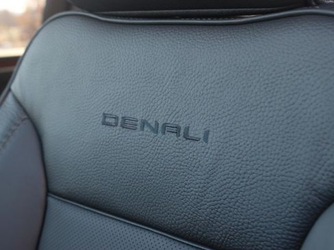 New 2026 GMC Sierra 2500 Denali w/ Denali Reserve Package image 14