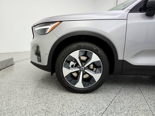 New 2026 Volvo XC40 B5 Plus w/ Protection Package Premier AWD/4WD image 29