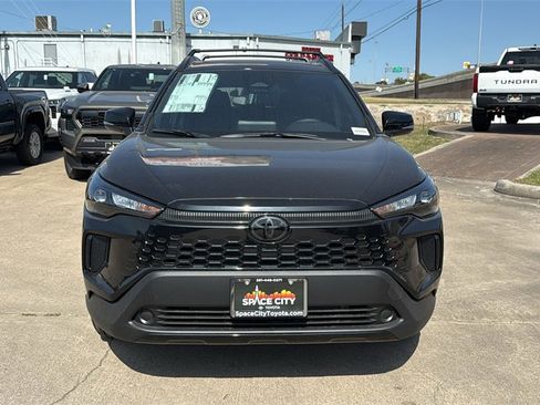 New 2026 Toyota Corolla Cross SE image 2