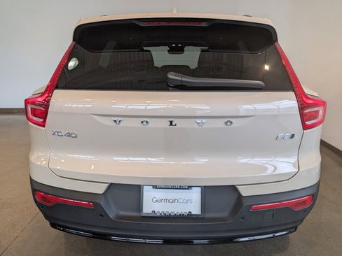 New 2026 Volvo XC40 B5 Ultra w/ Climate Package image 4