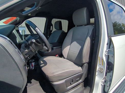 Used 2024 RAM 2500 Big Horn image 12