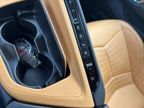 Used 2022 Chevrolet Corvette Stingray Preferred Conv w/ Z51 Performance Package RWD image 23