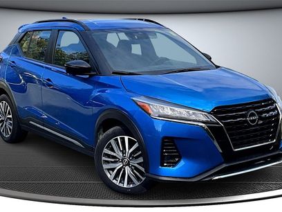Used 2024 Nissan Kicks SR