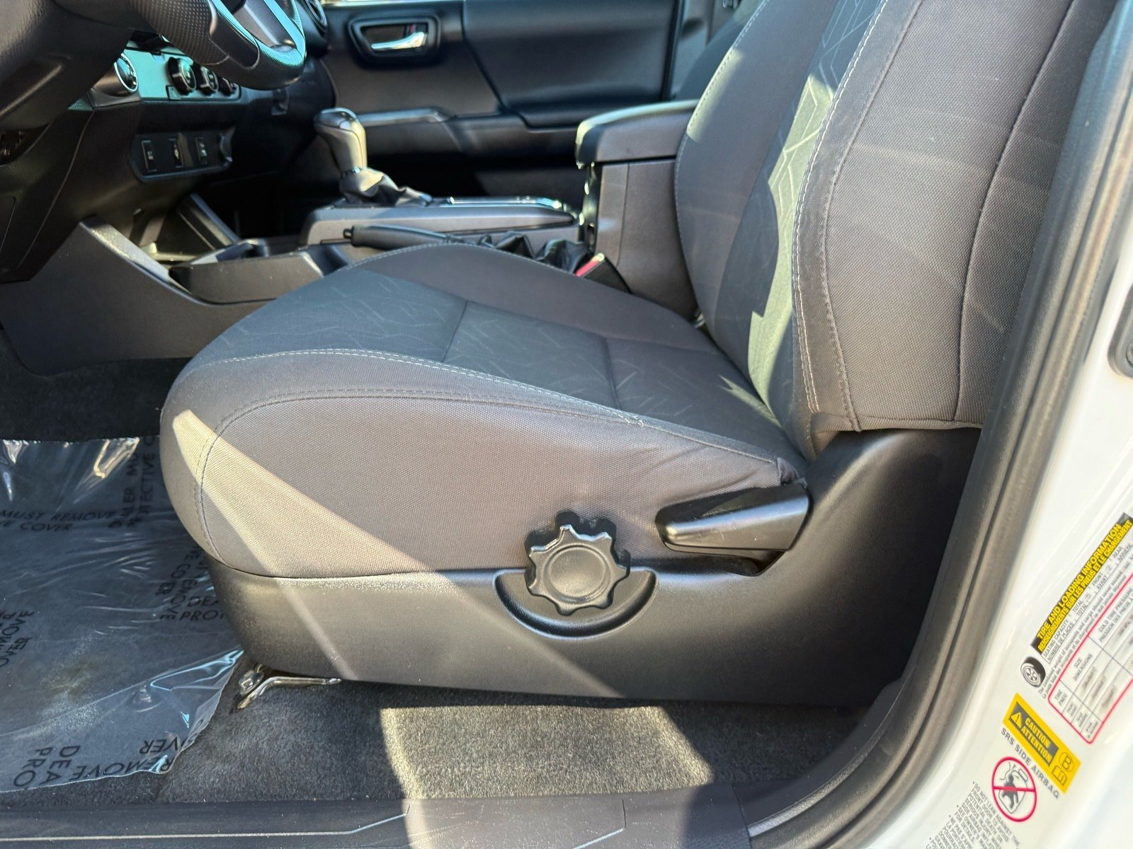 Used 2017 Toyota Tacoma TRD Sport w/ Tow Package RWD image 14