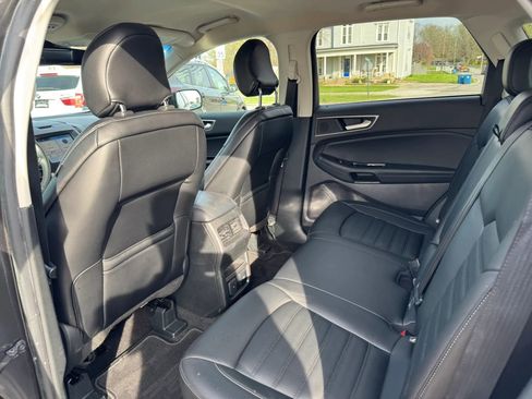 Used 2019 Ford Edge SEL w/ Equipment Group 201A image 28